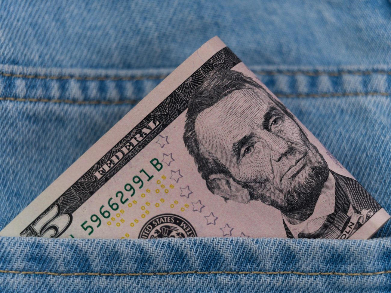 The $5 Rule That Quietly Saved Us $1,140 Last Year